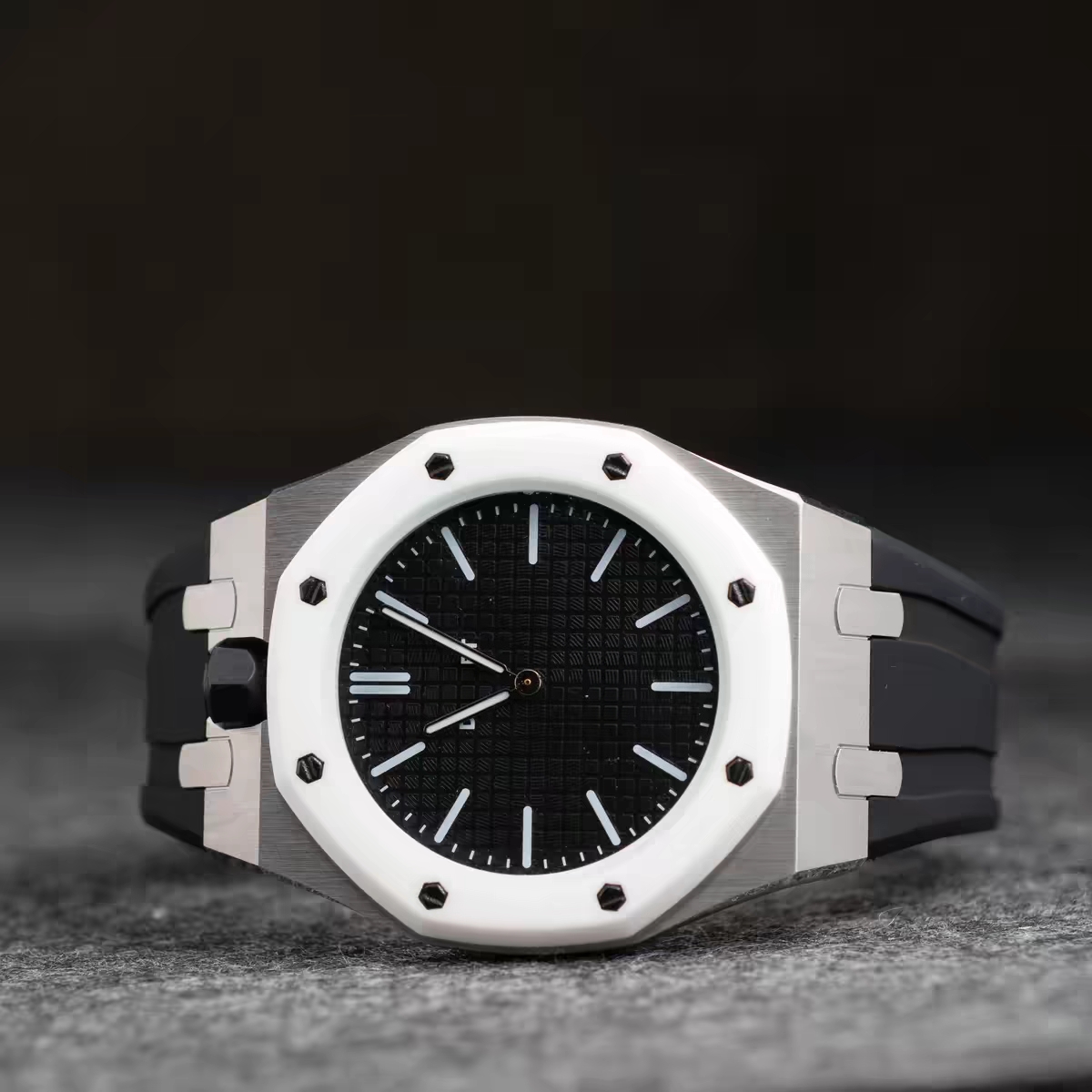 Корпус из нержавеющей стали 31 – обзор и цена Audemars Piguet Watch Royal Oak